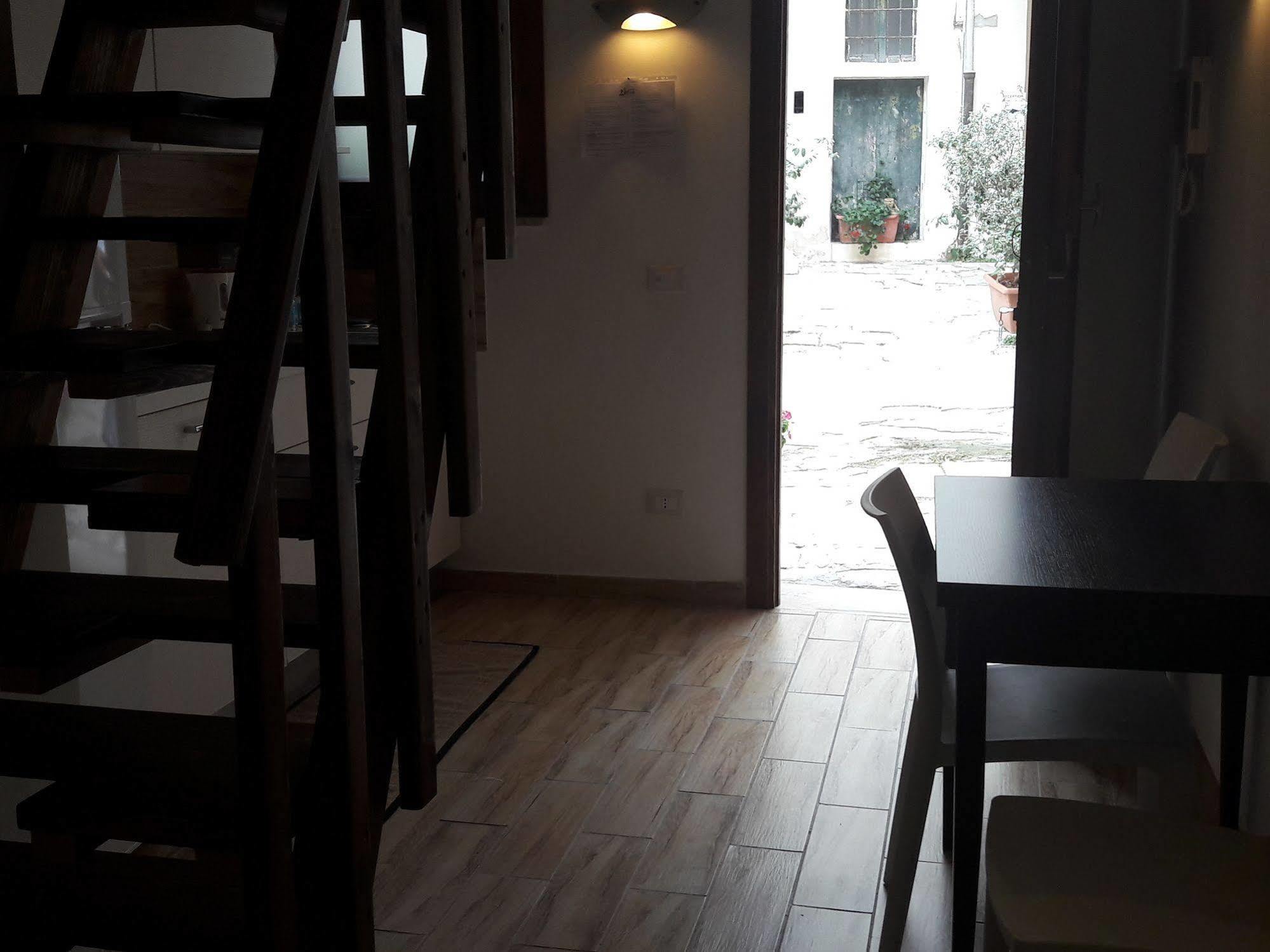 Cortile Antico Lejlighedshotel Trapani Eksteriør billede