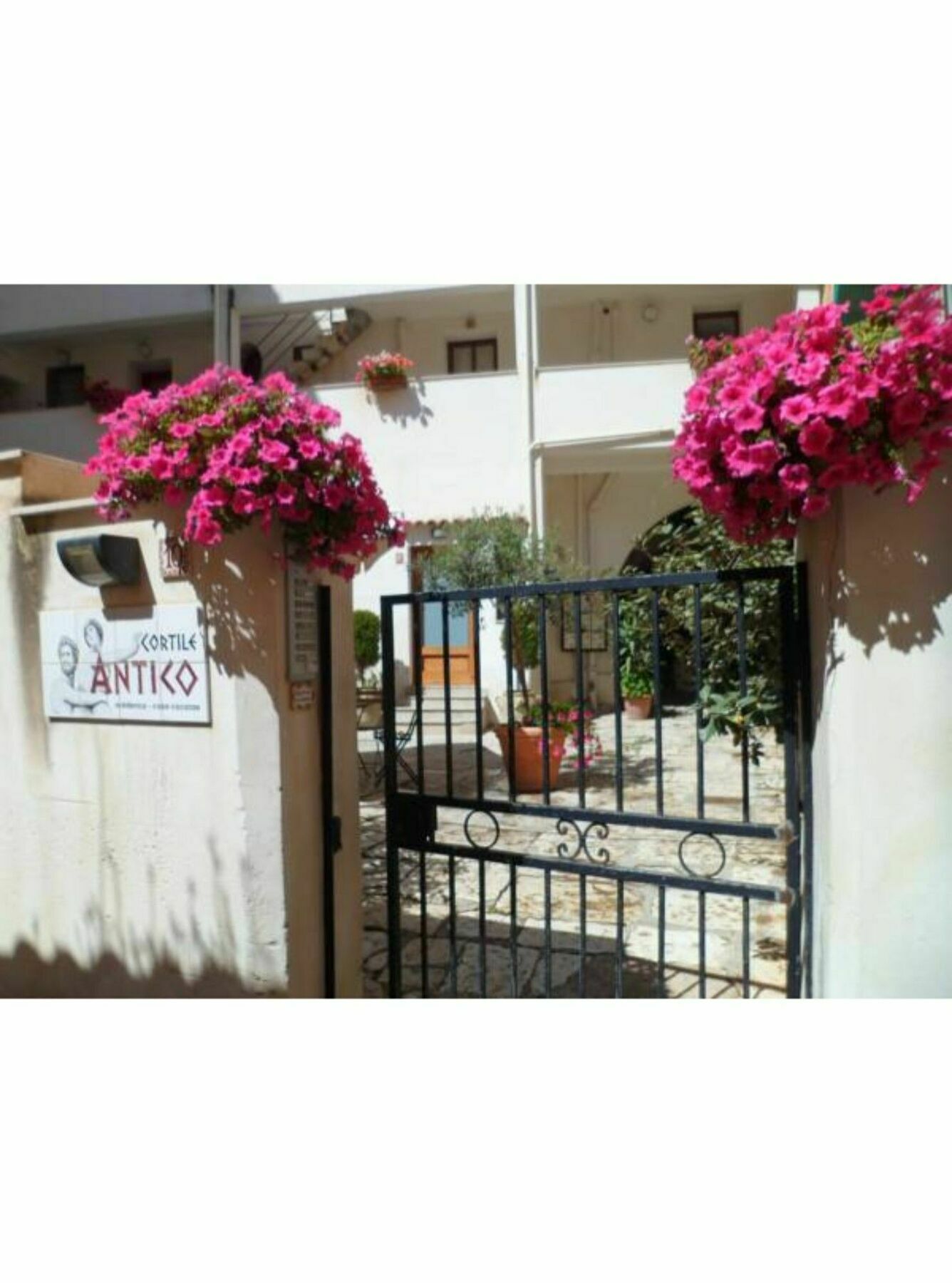 Cortile Antico Lejlighedshotel Trapani Eksteriør billede